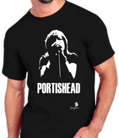 Playera She is Beth